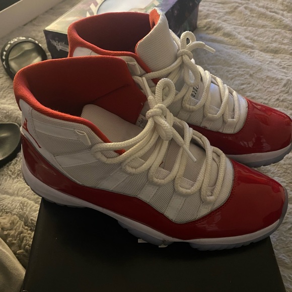 jordan 11 cherry high size 10